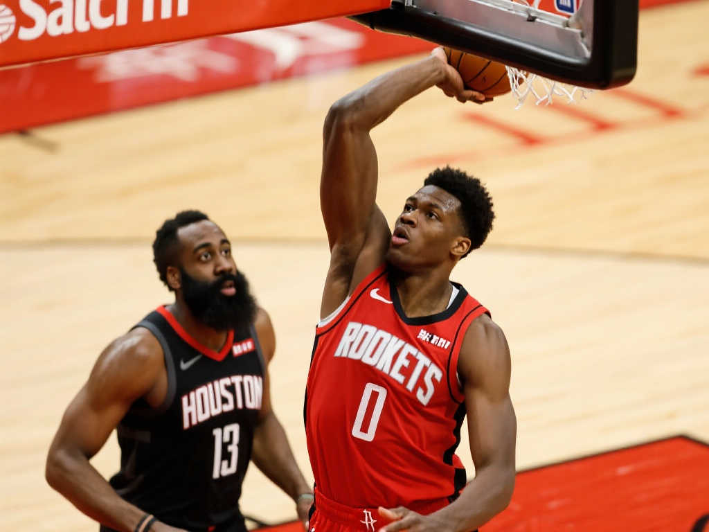 张与刺激 张与刺激